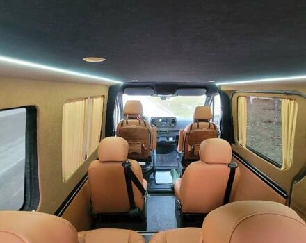 Белый Мерседес Sprinter, объемом двигателя 2.14 л и пробегом 250 тыс. км за 25000 $, фото 3 на Automoto.ua