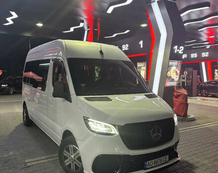 Белый Мерседес Sprinter, объемом двигателя 2.14 л и пробегом 220 тыс. км за 37000 $, фото 2 на Automoto.ua