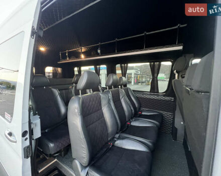 Белый Мерседес Sprinter, объемом двигателя 2.14 л и пробегом 470 тыс. км за 32999 $, фото 68 на Automoto.ua
