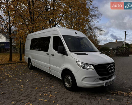 Белый Мерседес Sprinter, объемом двигателя 2.2 л и пробегом 347 тыс. км за 32800 $, фото 3 на Automoto.ua
