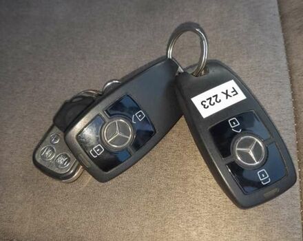 Белый Мерседес Sprinter, объемом двигателя 2.14 л и пробегом 275 тыс. км за 32600 $, фото 2 на Automoto.ua