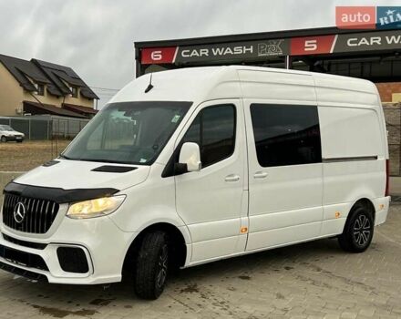 Белый Мерседес Sprinter, объемом двигателя 2.14 л и пробегом 289 тыс. км за 29999 $, фото 2 на Automoto.ua