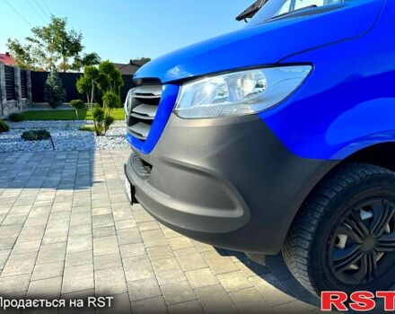Белый Мерседес Sprinter, объемом двигателя 2.2 л и пробегом 222 тыс. км за 23500 $, фото 2 на Automoto.ua