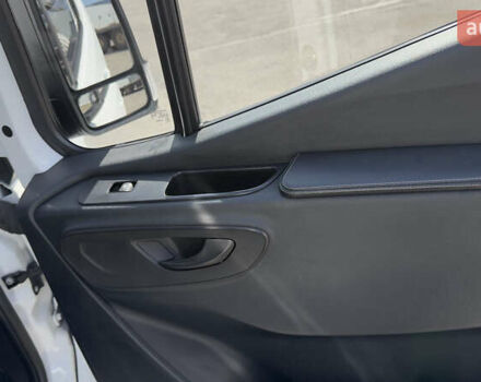 Белый Мерседес Sprinter, объемом двигателя 2.14 л и пробегом 230 тыс. км за 36000 $, фото 10 на Automoto.ua