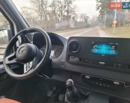 Белый Мерседес Sprinter, объемом двигателя 2.14 л и пробегом 250 тыс. км за 25000 $, фото 5 на Automoto.ua