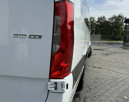 Белый Мерседес Sprinter, объемом двигателя 2.14 л и пробегом 209 тыс. км за 61800 $, фото 10 на Automoto.ua
