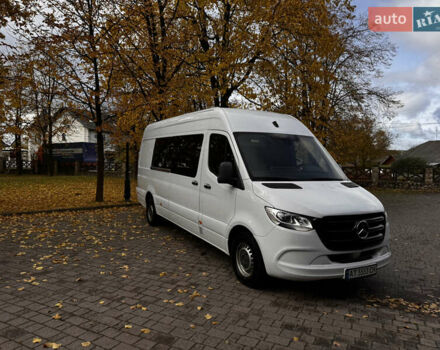 Белый Мерседес Sprinter, объемом двигателя 2.2 л и пробегом 347 тыс. км за 32800 $, фото 4 на Automoto.ua
