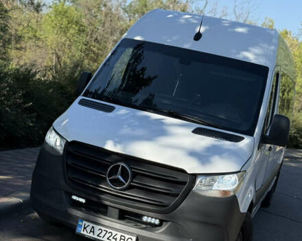Белый Мерседес Sprinter, объемом двигателя 2.14 л и пробегом 125 тыс. км за 31999 $, фото 3 на Automoto.ua