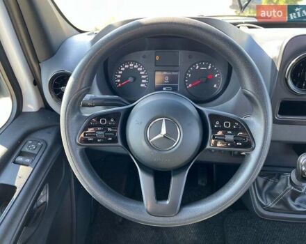 Білий Мерседес Sprinter, об'ємом двигуна 2.99 л та пробігом 357 тис. км за 43774 $, фото 13 на Automoto.ua