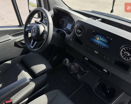 Белый Мерседес Sprinter, объемом двигателя 2.14 л и пробегом 220 тыс. км за 37000 $, фото 13 на Automoto.ua