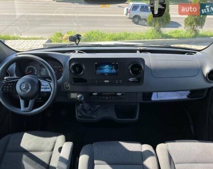 Білий Мерседес Sprinter, об'ємом двигуна 2.99 л та пробігом 357 тис. км за 43774 $, фото 7 на Automoto.ua
