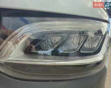 Белый Мерседес Sprinter, объемом двигателя 2.14 л и пробегом 286 тыс. км за 32500 $, фото 7 на Automoto.ua