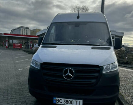 Белый Мерседес Sprinter, объемом двигателя 2.14 л и пробегом 340 тыс. км за 37000 $, фото 1 на Automoto.ua