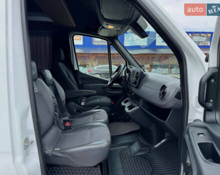 Білий Мерседес Sprinter, об'ємом двигуна 2.14 л та пробігом 249 тис. км за 33300 $, фото 11 на Automoto.ua