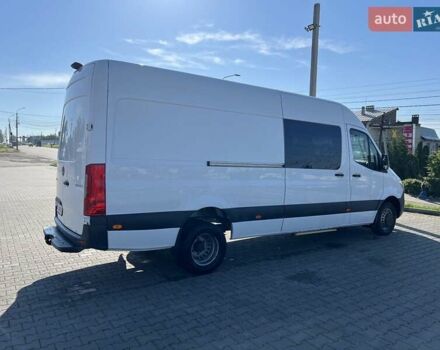 Білий Мерседес Sprinter, об'ємом двигуна 2.99 л та пробігом 357 тис. км за 43774 $, фото 4 на Automoto.ua