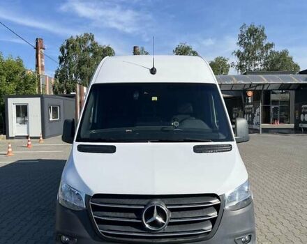 Білий Мерседес Sprinter, об'ємом двигуна 2.99 л та пробігом 357 тис. км за 43774 $, фото 2 на Automoto.ua
