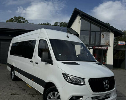 Белый Мерседес Sprinter, объемом двигателя 2.14 л и пробегом 209 тыс. км за 61800 $, фото 1 на Automoto.ua