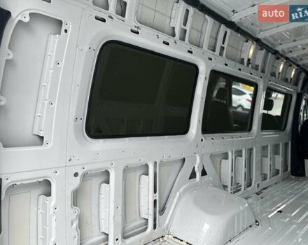 Белый Мерседес Sprinter, объемом двигателя 3 л и пробегом 109 тыс. км за 53400 $, фото 24 на Automoto.ua
