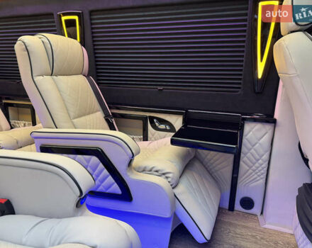 Белый Мерседес Sprinter, объемом двигателя 2.14 л и пробегом 375 тыс. км за 69000 $, фото 8 на Automoto.ua