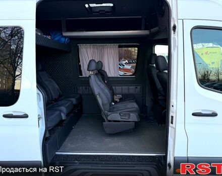 Белый Мерседес Sprinter, объемом двигателя 2.1 л и пробегом 300 тыс. км за 33500 $, фото 7 на Automoto.ua