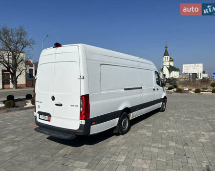 Белый Мерседес Sprinter, объемом двигателя 2.14 л и пробегом 230 тыс. км за 26499 $, фото 8 на Automoto.ua