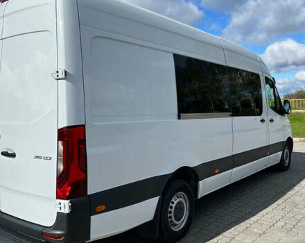 Белый Мерседес Sprinter, объемом двигателя 2.99 л и пробегом 253 тыс. км за 43999 $, фото 4 на Automoto.ua