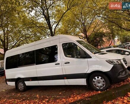 Белый Мерседес Sprinter, объемом двигателя 1.95 л и пробегом 320 тыс. км за 40000 $, фото 6 на Automoto.ua