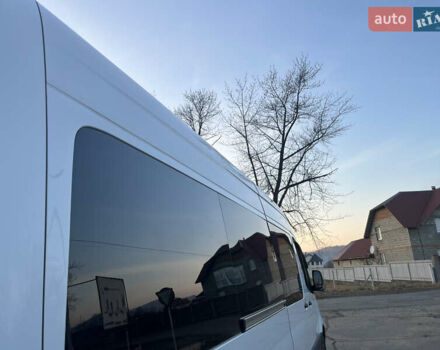 Белый Мерседес Sprinter, объемом двигателя 3 л и пробегом 200 тыс. км за 43888 $, фото 53 на Automoto.ua