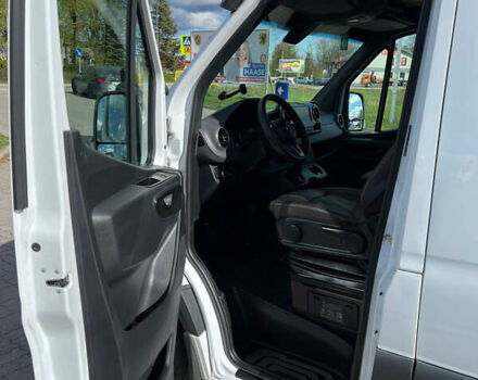 Белый Мерседес Sprinter, объемом двигателя 2.99 л и пробегом 253 тыс. км за 43999 $, фото 10 на Automoto.ua