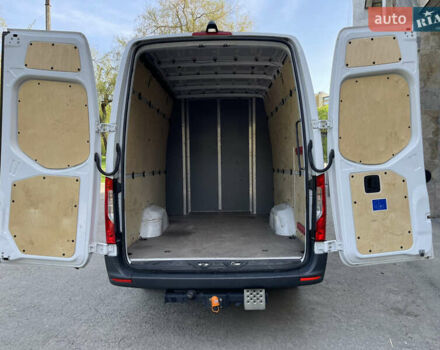 Белый Мерседес Sprinter, объемом двигателя 2.99 л и пробегом 126 тыс. км за 43266 $, фото 44 на Automoto.ua
