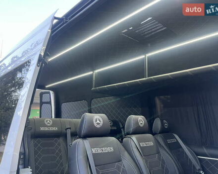 Белый Мерседес Sprinter, объемом двигателя 3 л и пробегом 200 тыс. км за 43888 $, фото 89 на Automoto.ua