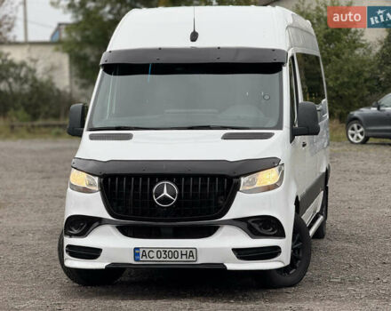 Білий Мерседес Sprinter, об'ємом двигуна 2 л та пробігом 295 тис. км за 44777 $, фото 1 на Automoto.ua