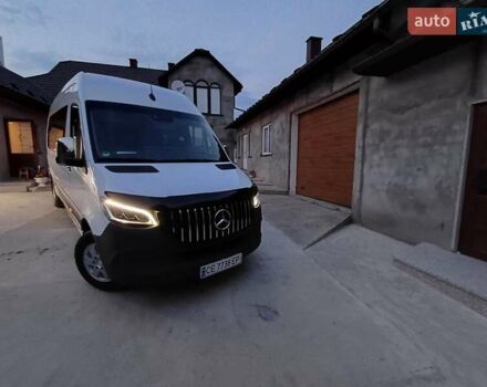 Белый Мерседес Sprinter, объемом двигателя 2.9 л и пробегом 365 тыс. км за 41999 $, фото 3 на Automoto.ua