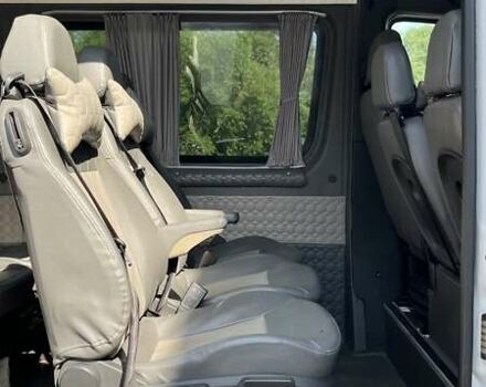 Белый Мерседес Sprinter, объемом двигателя 2.99 л и пробегом 294 тыс. км за 42500 $, фото 9 на Automoto.ua
