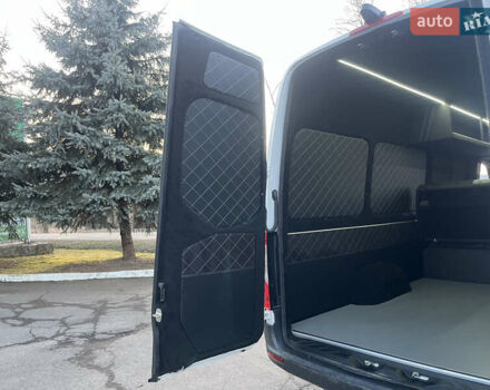 Белый Мерседес Sprinter, объемом двигателя 3 л и пробегом 200 тыс. км за 43888 $, фото 109 на Automoto.ua
