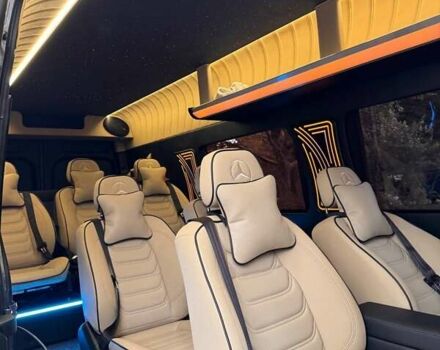 Белый Мерседес Sprinter, объемом двигателя 1.95 л и пробегом 320 тыс. км за 40000 $, фото 3 на Automoto.ua