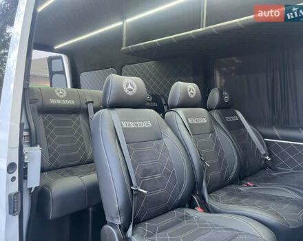Белый Мерседес Sprinter, объемом двигателя 3 л и пробегом 200 тыс. км за 43888 $, фото 88 на Automoto.ua