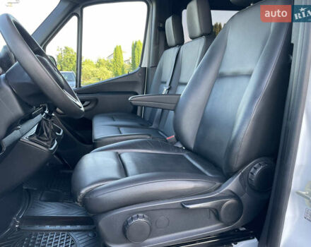 Белый Мерседес Sprinter, объемом двигателя 2.2 л и пробегом 272 тыс. км за 31700 $, фото 18 на Automoto.ua