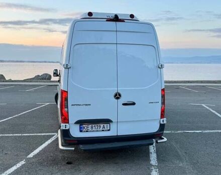 Белый Мерседес Sprinter, объемом двигателя 2.2 л и пробегом 260 тыс. км за 80000 $, фото 11 на Automoto.ua