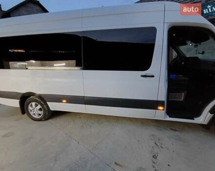 Белый Мерседес Sprinter, объемом двигателя 2.9 л и пробегом 365 тыс. км за 41999 $, фото 5 на Automoto.ua