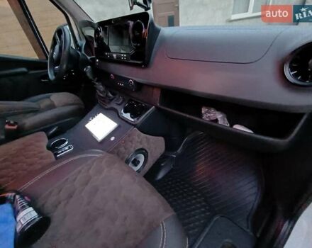 Белый Мерседес Sprinter, объемом двигателя 2.9 л и пробегом 365 тыс. км за 41999 $, фото 40 на Automoto.ua