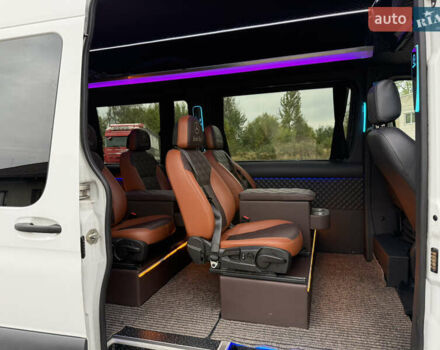 Білий Мерседес Sprinter, об'ємом двигуна 2 л та пробігом 295 тис. км за 44777 $, фото 72 на Automoto.ua