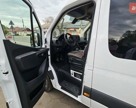 Белый Мерседес Sprinter, объемом двигателя 2.14 л и пробегом 301 тыс. км за 45400 $, фото 6 на Automoto.ua