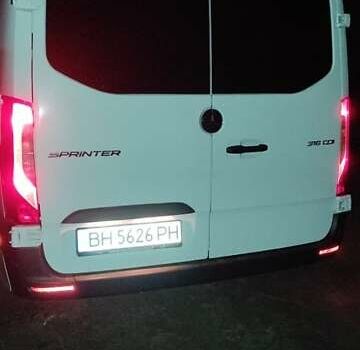 Белый Мерседес Sprinter, объемом двигателя 2.2 л и пробегом 274 тыс. км за 54500 $, фото 10 на Automoto.ua