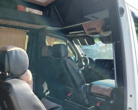 Білий Мерседес Sprinter, об'ємом двигуна 2.99 л та пробігом 530 тис. км за 53269 $, фото 3 на Automoto.ua