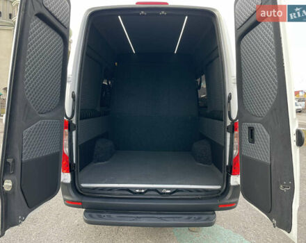 Белый Мерседес Sprinter, объемом двигателя 2.14 л и пробегом 195 тыс. км за 31300 $, фото 8 на Automoto.ua