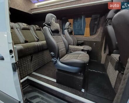 Белый Мерседес Sprinter, объемом двигателя 2.9 л и пробегом 365 тыс. км за 41999 $, фото 35 на Automoto.ua