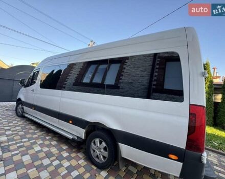 Белый Мерседес Sprinter, объемом двигателя 2.99 л и пробегом 382 тыс. км за 41999 $, фото 12 на Automoto.ua