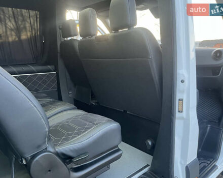 Белый Мерседес Sprinter, объемом двигателя 3 л и пробегом 200 тыс. км за 43888 $, фото 92 на Automoto.ua