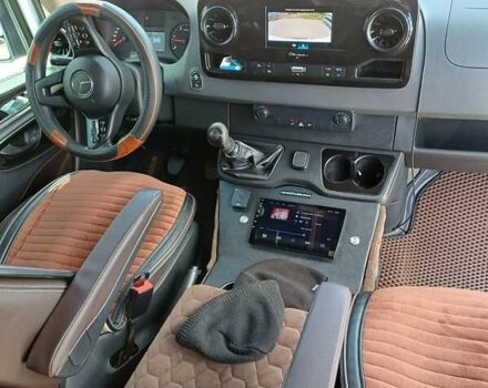 Белый Мерседес Sprinter, объемом двигателя 2.9 л и пробегом 365 тыс. км за 41999 $, фото 66 на Automoto.ua